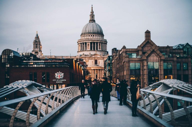 Daily Brief – Independent Central Banks